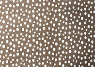 140GSM 100 procent poliestrowej tkaniny aksamitnej Druk wodny na tekstylia domowe Białe kropki Brązowy