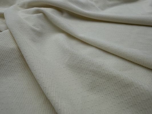 Poczuj komfort i trwałość tkaniny z mikrosamtu elastycznego dla Twojej odzieży