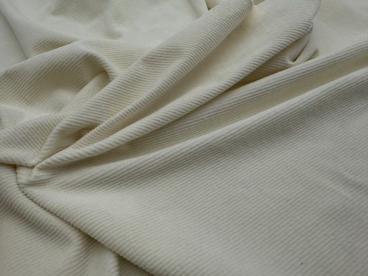 Poczuj komfort i trwałość tkaniny z mikrosamtu elastycznego dla Twojej odzieży